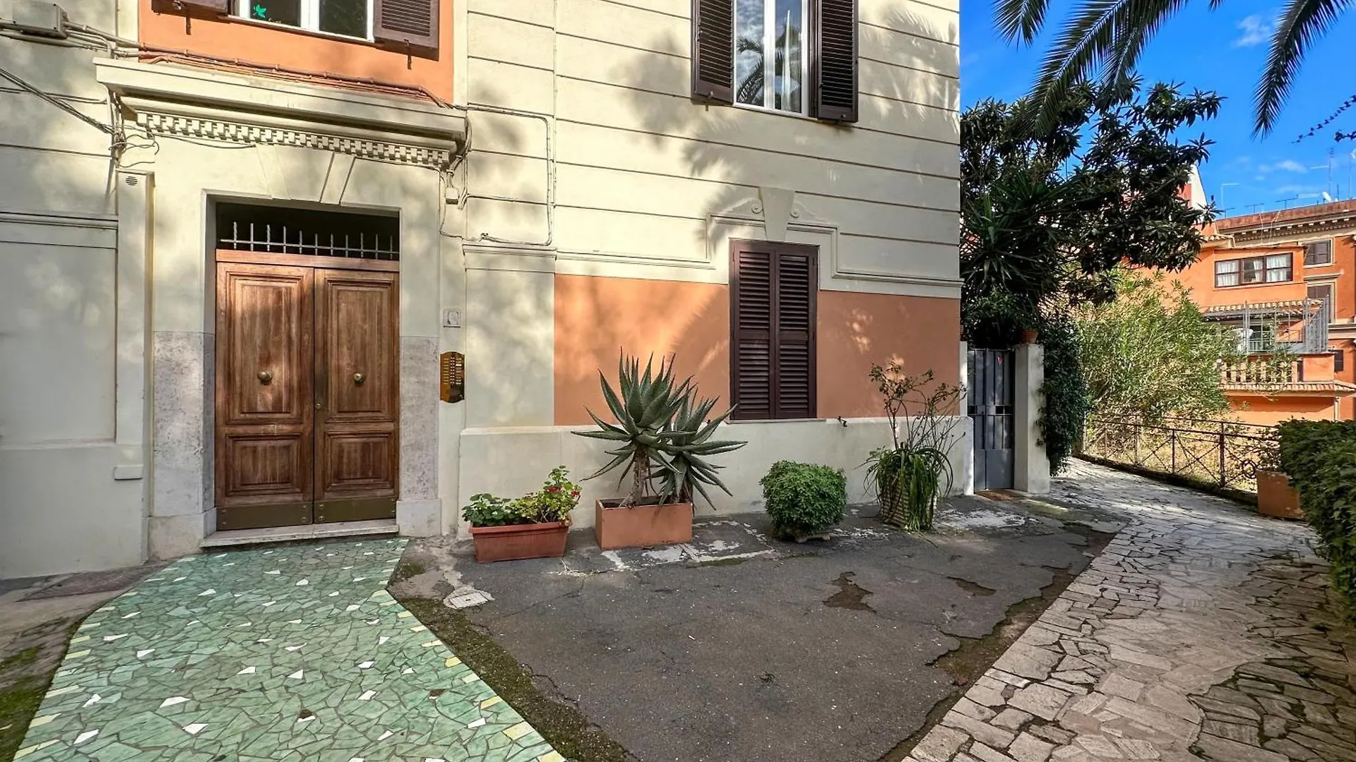 Apartment Carolina Trastevere House Rome